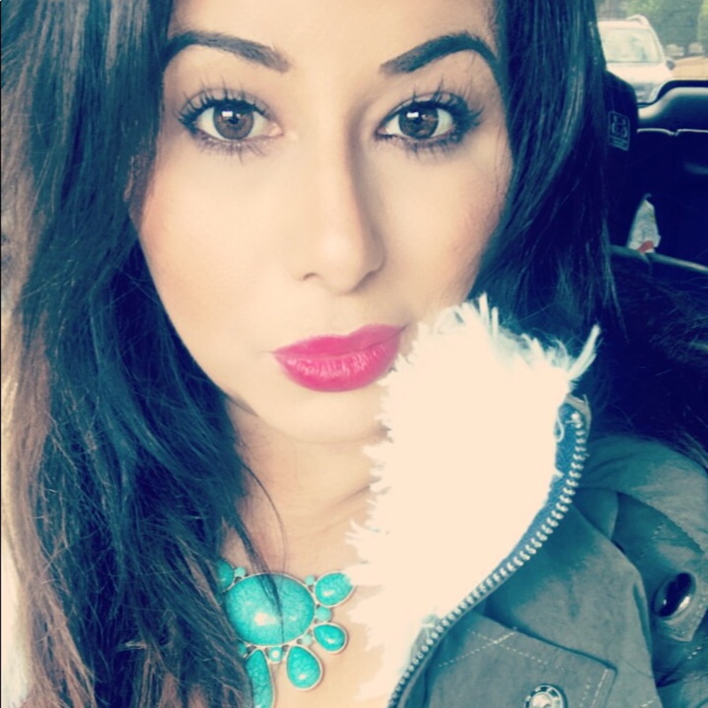 Meet your Posher, Lori